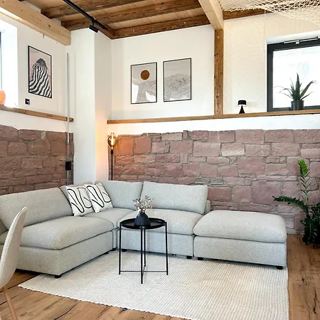 Scheunenloft - Design, Smart Tv Und Parkplatz Inklusive Apartment *