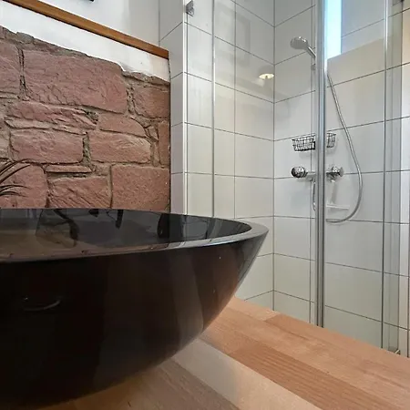 Scheunenloft - Design, Smart Tv Und Parkplatz Inklusive Apartment *